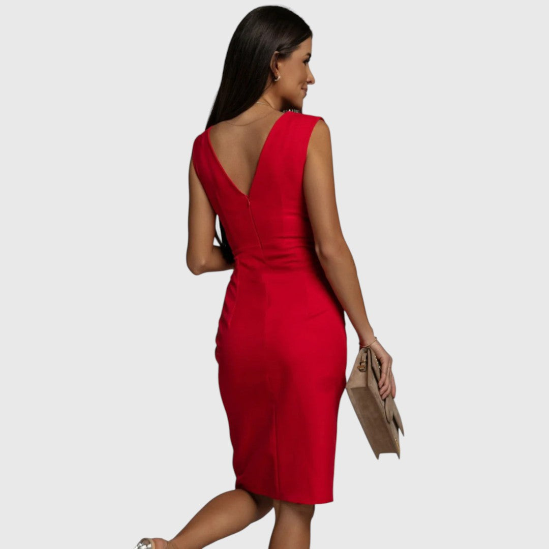 Eileithyia - Fitted dress with a V-neck and slit