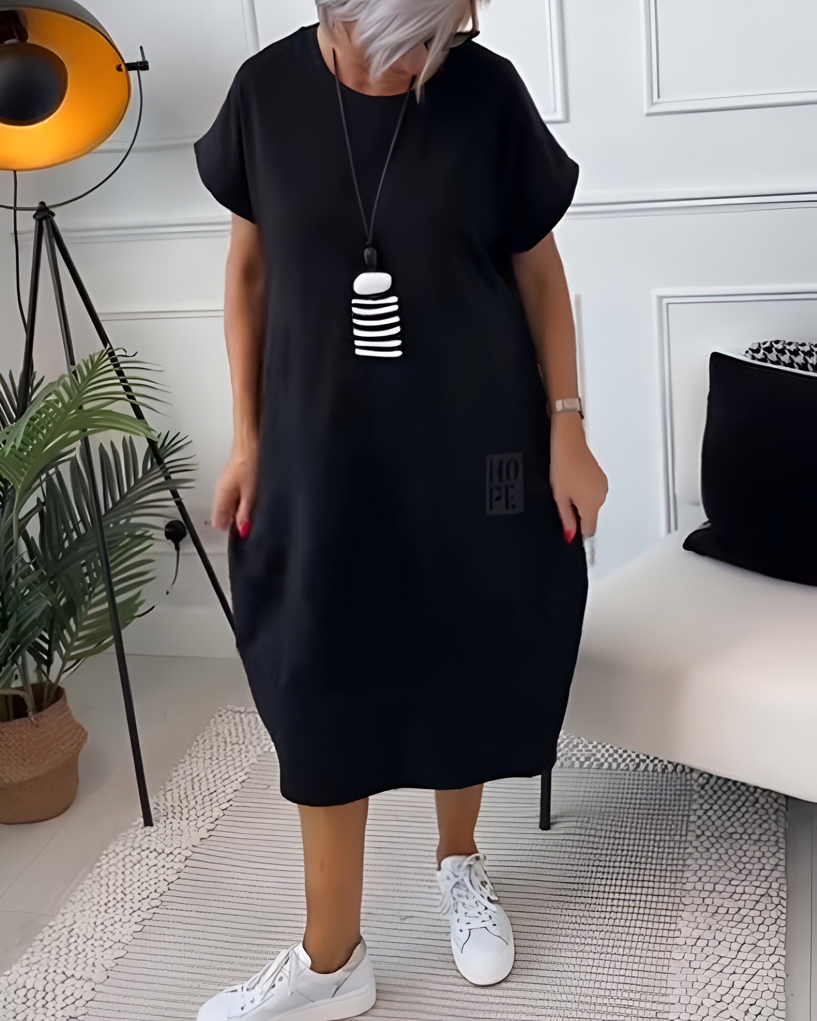 Evadne - Elegant and Comfortable Dress