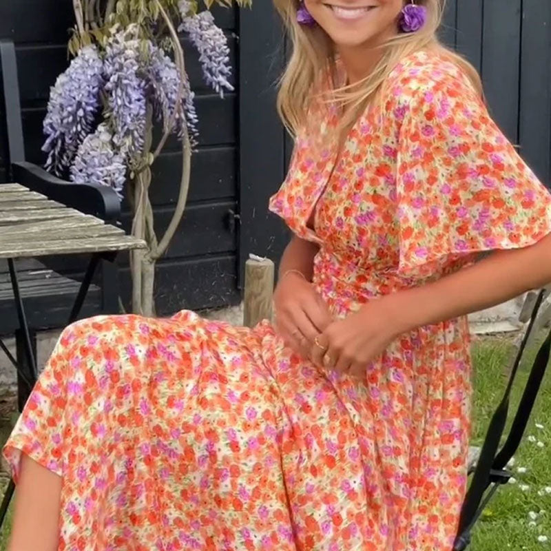 Clymeneona - Classic V-Neck Dress